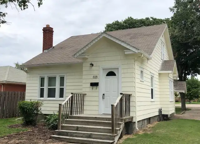 Property at 818 N Main St, McPherson, KS, 67460, 4 beds, 1 bath, [object Object]