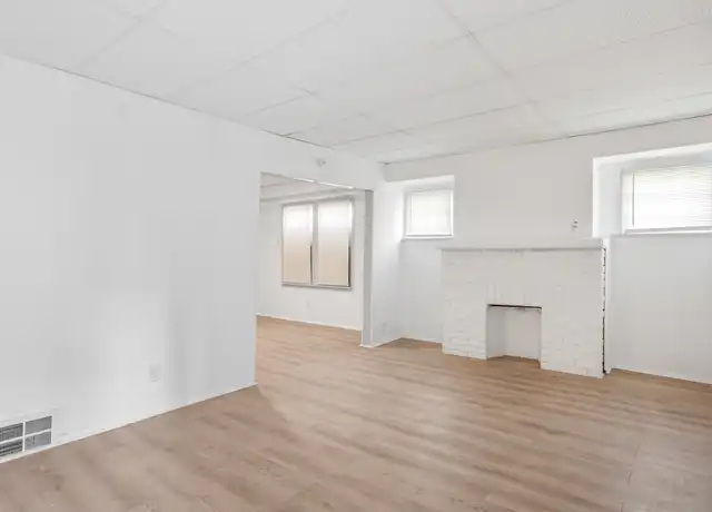 Property at 1554 Larchmont Rd Unit A, Cleveland, OH, 44110, 2 beds, 1 bath, [object Object]