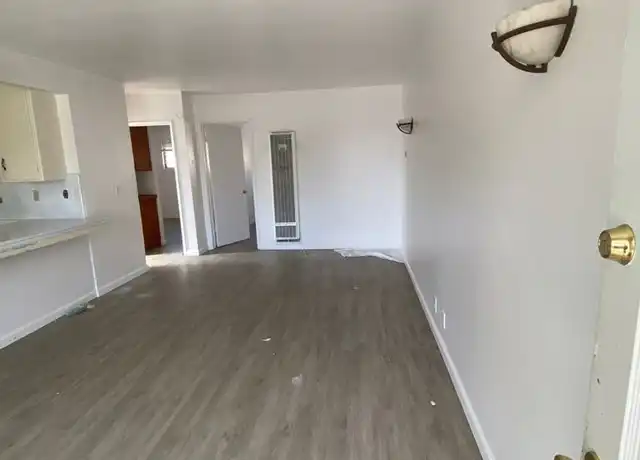 Property at 4935 1/2 Coronado Ave, San Diego, CA, 92107, 2 beds, 1 bath, [object Object]