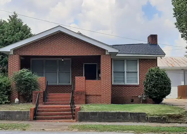 Property at 1430 Queen City Ave, Tuscaloosa, AL, 35401, 4 beds, 3 baths, [object Object]