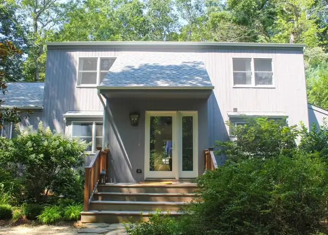 Property at 11 N Cape Ln, East Hampton, NY, 11937, 4 beds, 2.5 baths, [object Object]