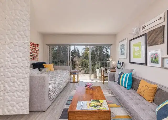 Photo of 535 Everett Ave, Palo Alto, CA 94301