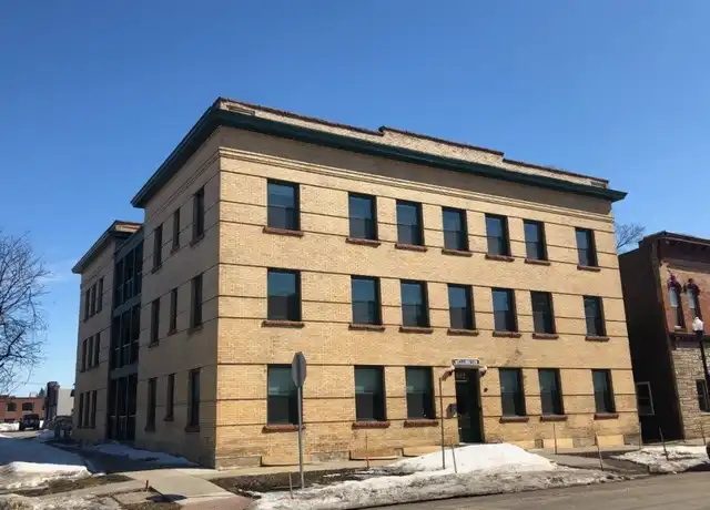 Property at 102 9th St S Unit 3, Fargo, ND, 58103, 2 beds, 1 bath, [object Object]