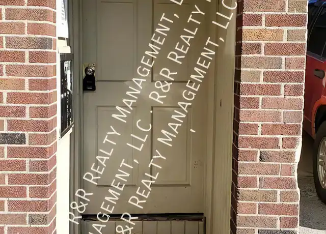 Property at 155 Millbury St Unit 2, Worcester, MA, 01610, 3 beds, 1 bath, [object Object]