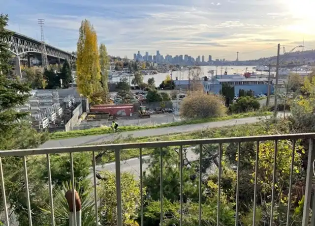 Property at 401 NE 40th St Unit 203, Seattle, WA, 98105, 1 bed, 1 bath, [object Object]