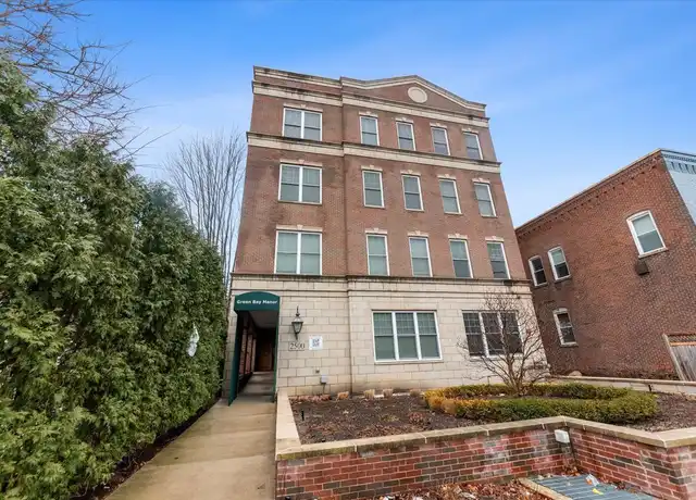 Property at 2500 Green Bay Rd Unit 101, Evanston, IL, 60201, 1 bed, 1 bath, [object Object]