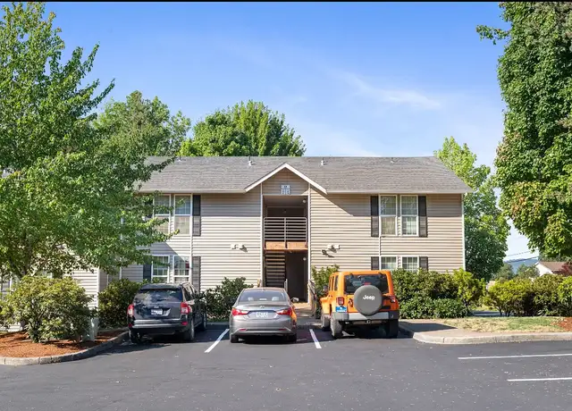Photo of 1800 SW Old Sheridan Rd, McMinnville, OR 97128