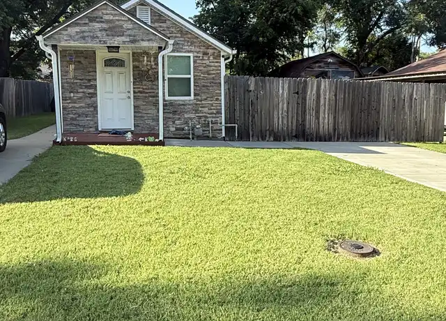 Property at 222 E 12th Ave, Augusta, KS, 67010, 1 bed, 1 bath, [object Object]