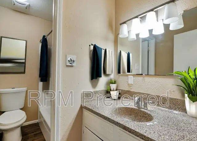 Property at 427 Hollyvale Dr Unit 1, Houston, TX, 77060, 1 bed, 1 bath, [object Object]