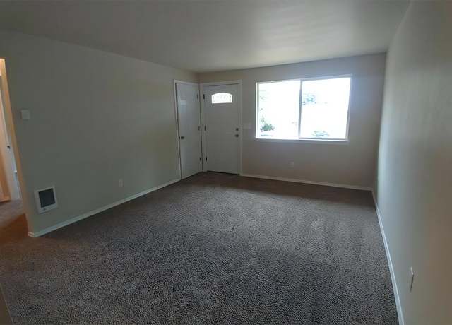 Photo of 1439 Dearborn Ave, Shelton, WA 98584