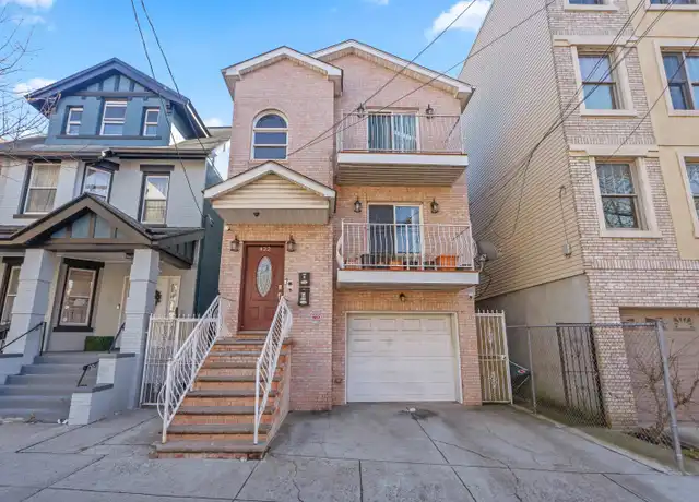 Property at 422 Bergen Ave Unit 2, Jersey City, NJ, 07304, 3 beds, 2 baths, [object Object]