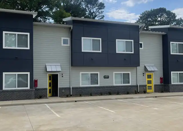 Property at 1425 Oakland Ave Unit 3, Fayetteville, AR, 72703, 2 beds, 2.5 baths, [object Object]