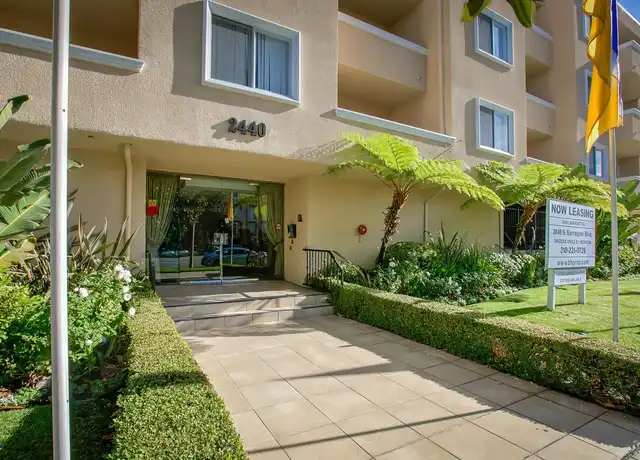 Property at Park Barrington - 2440 S Barrington Ave, Los Angeles, CA, 90064, 0-1 beds, 1-2 bath, [object Object]