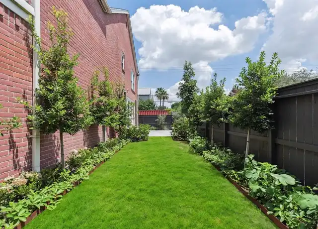Property at 601 Sandman St, Houston, TX, 77007, 2 beds, 2.5 baths, [object Object]