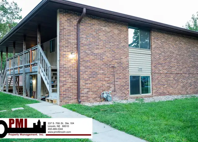 Property at 2438 S 10th St #4, Lincoln, NE, 68502, 2 beds, 1 bath, [object Object]