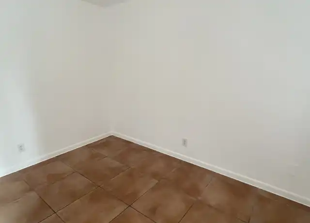 Property at 807 NW 24th St Unit 15, Wilton Manors, FL, 33311, 1 bed, 1 bath, [object Object]