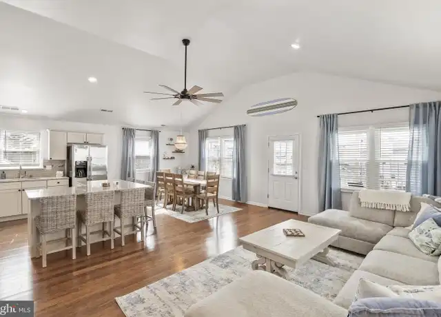 Property at 1527 Bay Ave Unit B, Ocean City, NJ, 08226, 3 beds, 2 baths, [object Object]
