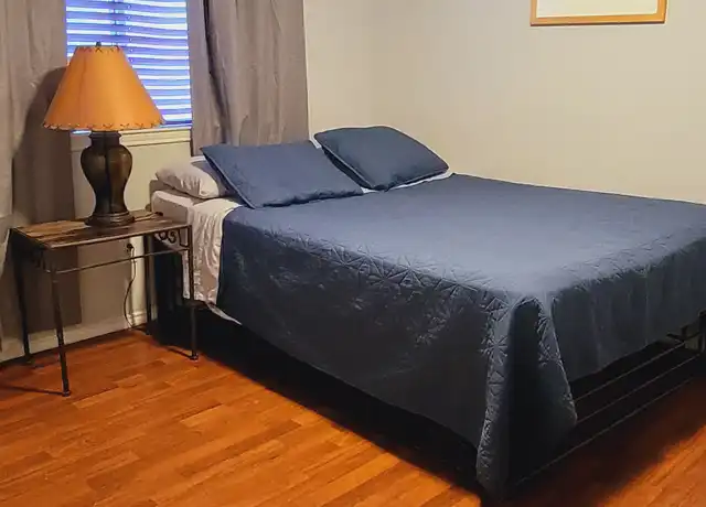 Property at 2920 Stockton St Unit 3, Denton, TX, 76209, 1 bed, 1 bath, [object Object]
