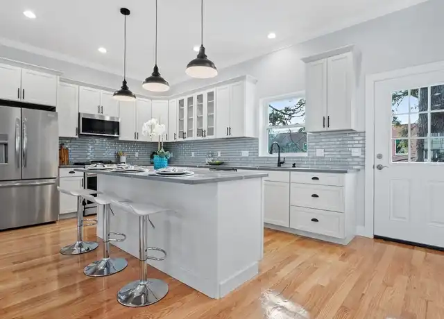 Property at 5 Naviens Ln #2, Waltham, MA, 02453, 4 beds, 3.5 baths, [object Object]