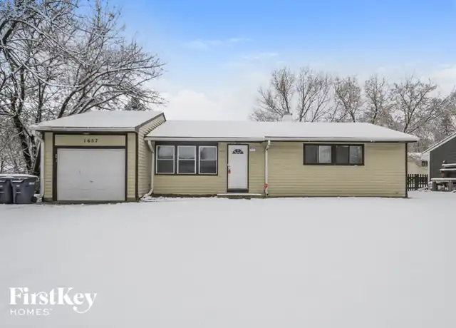 Property at 1657 S Tyler Rd, Saint Charles, IL, 60174, 3 beds, 1.5 baths, [object Object]