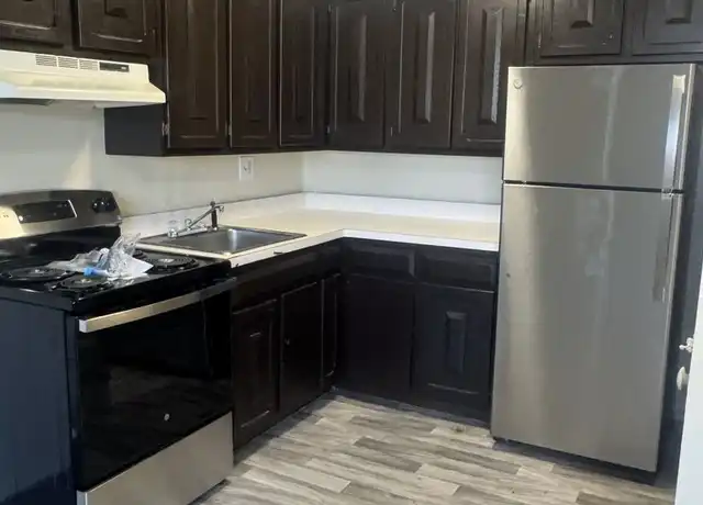 Property at 813 Maple Ave Unit B7, Hartford, CT, 06114, 0 beds, 1 bath, [object Object]