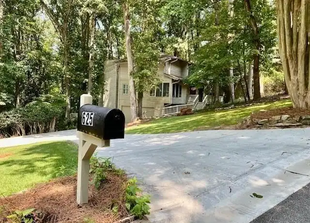 Property at 625 Clear Lake Ter, Roswell, GA, 30076, 4 beds, 3.5 baths, [object Object]
