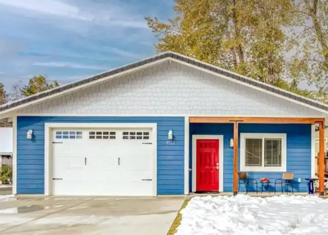 Property at 402 Mountain View Dr, Mount Shasta, CA, 96067, 3 beds, 2 baths, [object Object]