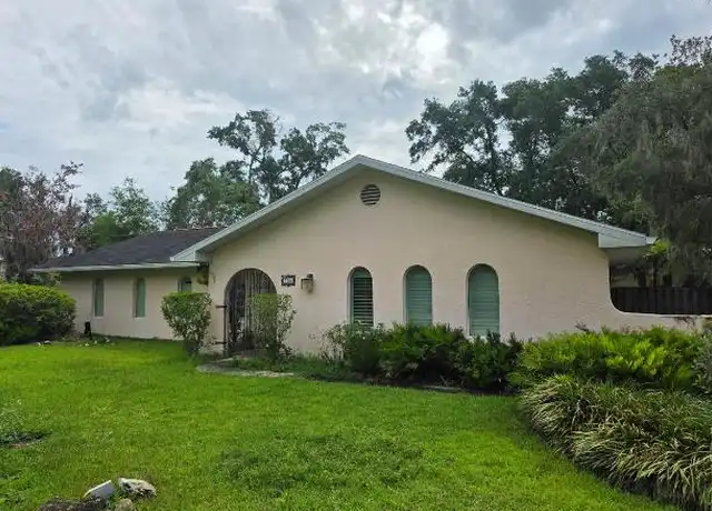 Property at 735 SE 24th Ter, Ocala, FL, 34471, 4 beds, 2 baths, [object Object]
