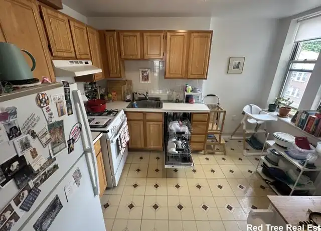 Property at 28 Colborne Rd, Brighton, MA, 02135, 2 beds, 1 bath, [object Object]