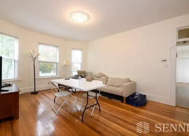 Property at 19 Trowbridge St, Cambridge, MA, 02138, 3 beds, 1 bath, [object Object]