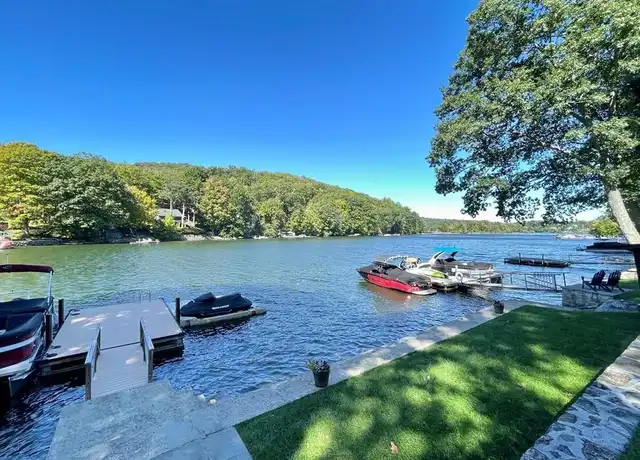 Property at 11 Candlewood Rd, New Fairfield, CT, 06812, 3 beds, 2.5 baths, [object Object]