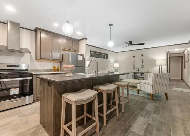 Property at Five Seasons - 3421 Blairs Ferry Rd NE, Cedar Rapids, IA, 52402, 3 beds, 2 baths, [object Object]