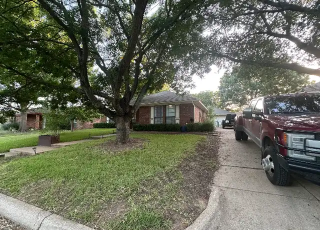 Property at 5208 Stagetrail Dr, Arlington, TX, 76017, 1 bed, 1 bath, [object Object]