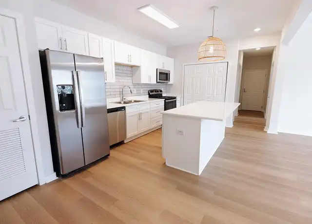 Property at British Woods Apartments - 264 British Woods Dr, Nashville, TN, 37217, 1-3 bed, 1-2.5 bath, [object Object]