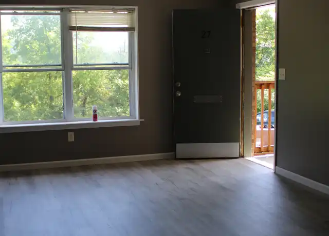 Property at 1701 N John B Dennis Hwy Unit 27, Kingsport, TN, 37664, 2 beds, 1 bath, [object Object]