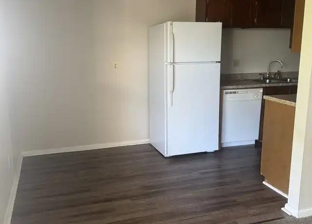 Property at 1701 N John B Dennis Hwy Unit 27, Kingsport, TN, 37664, 2 beds, 1 bath, [object Object]