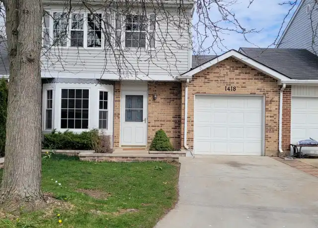 Property at 1418 Walnut Cir, Carol Stream, IL, 60188, 3 beds, 1 bath, [object Object]