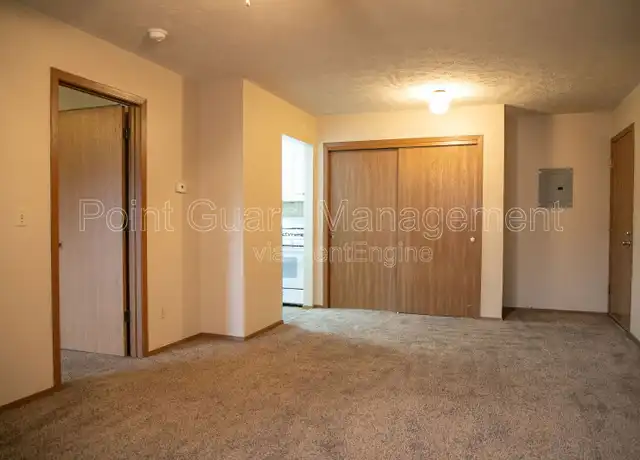 Property at 7110 Jones Cir Unit 2, Omaha, NE, 68106, 1 bed, 1 bath, [object Object]