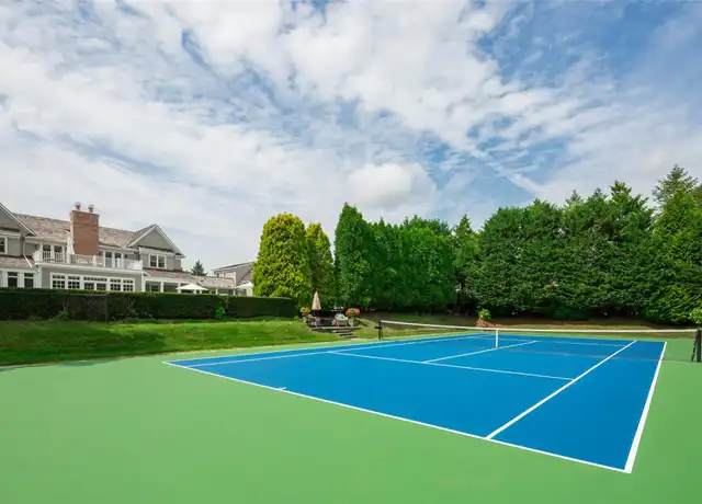 Property at 327 Georgica Rd, East Hampton, NY, 11937, 7 beds, 7.5 baths, Contact for Price