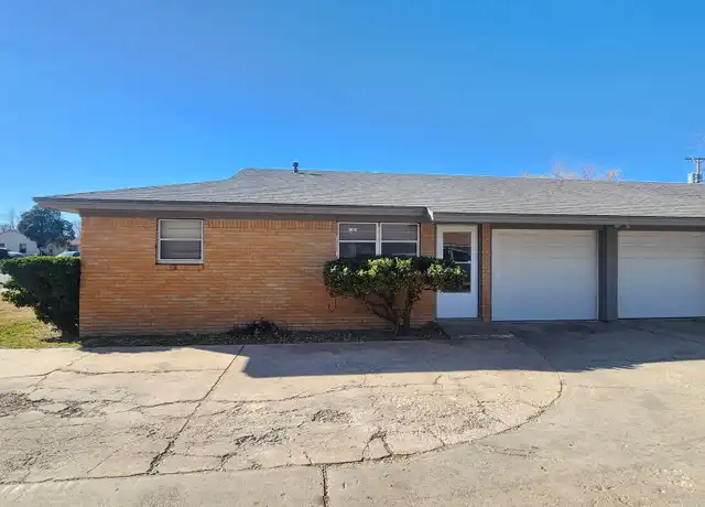 Property at 1604 58th St, Lubbock, TX, 79412, 2 beds, 1 bath, [object Object]