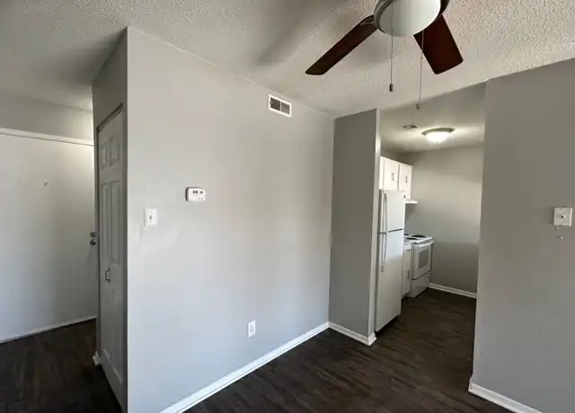 Property at 519 W 27th St S Unit 601-203, Wichita, KS, 67217, 2 beds, 1 bath, [object Object]