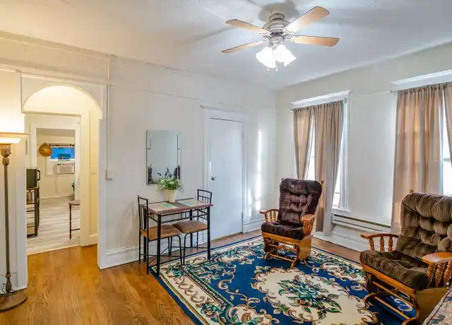 Property at 1228 3rd Ave SE Unit 3, Cedar Rapids, IA, 52403, 1 bed, 1 bath, [object Object]