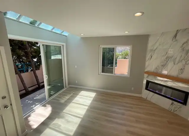 Property at 436 E Spruce Ave #113, Inglewood, CA, 90301, 2 beds, 2.5 baths, [object Object]