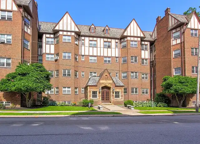 Property at AIY Edgewater & More - 11843 Edgewater Dr, Lakewood, OH, 44107, 0-1 beds, 1 bath, [object Object]