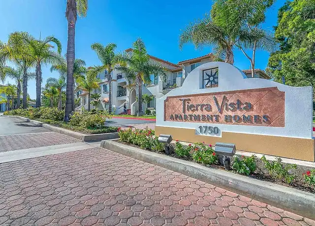 Photo of 1750 Montevina Cir, Oxnard, CA 93030