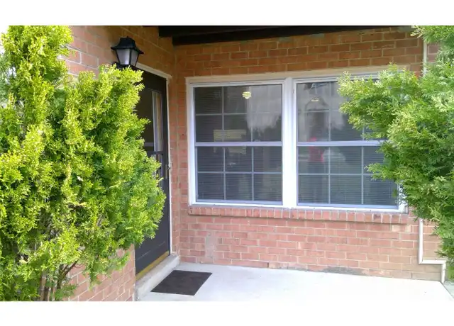 Property at 379 Old Forge Xing, Devon, PA, 19333, 1 bed, 1 bath, [object Object]
