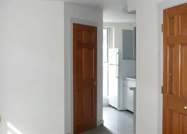 Property at 54 Main St Unit 5, Montpelier, VT, 05602, 2 beds, 1 bath, [object Object]