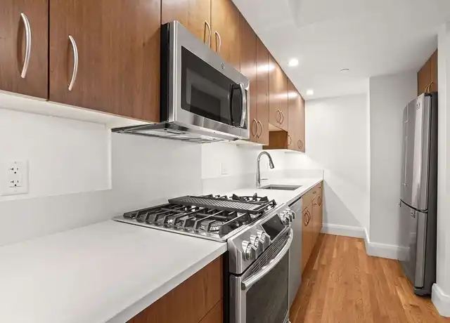 Property at 165 Winthrop Rd Unit A, Brookline, MA, 02445, 1 bed, 1 bath, [object Object]