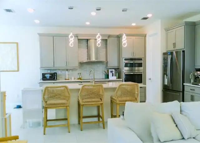 Property at 1110 Azul Ct, Pompano Beach, FL, 33064, 5 beds, 3 baths, [object Object]