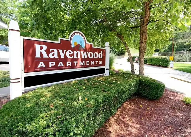Property at Ravenwood Apartments - 2230 Westwood Northern Blvd, Cincinnati, OH, 45225, 1-2 bed, 1-2 bath, [object Object]